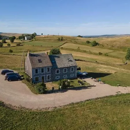 Le Buron Du Bessou Holiday home Saint-Urcize