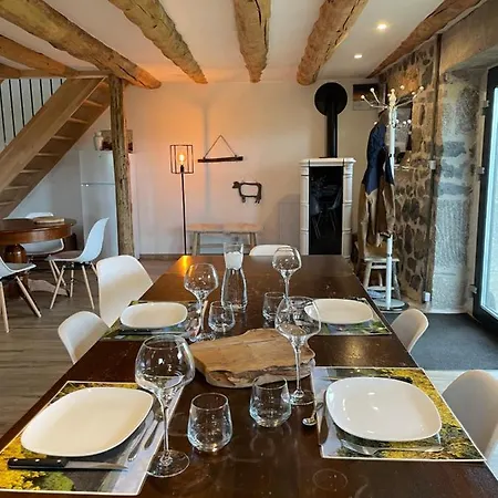 Le Buron Du Bessou Holiday home Saint-Urcize